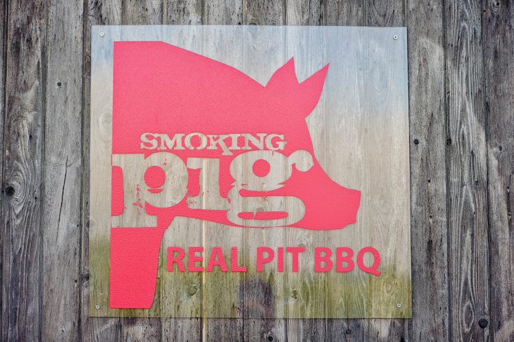 Smoking Pig BBQ